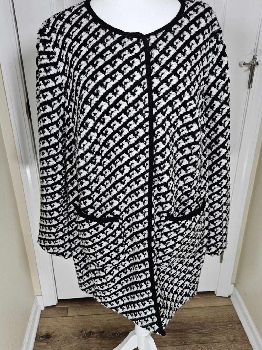 Talbots Bouclé Cardigan Jacket Black White Houndstooth Women's Size 2XP